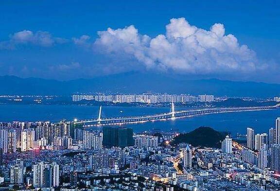 开车去深圳怎样申请